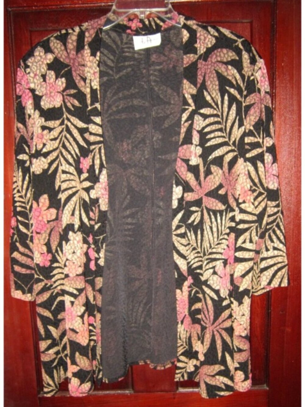 LA Los Angeles Woman Plus 2X Open Slinky Stretch Textured Floral Jacket Cardigan